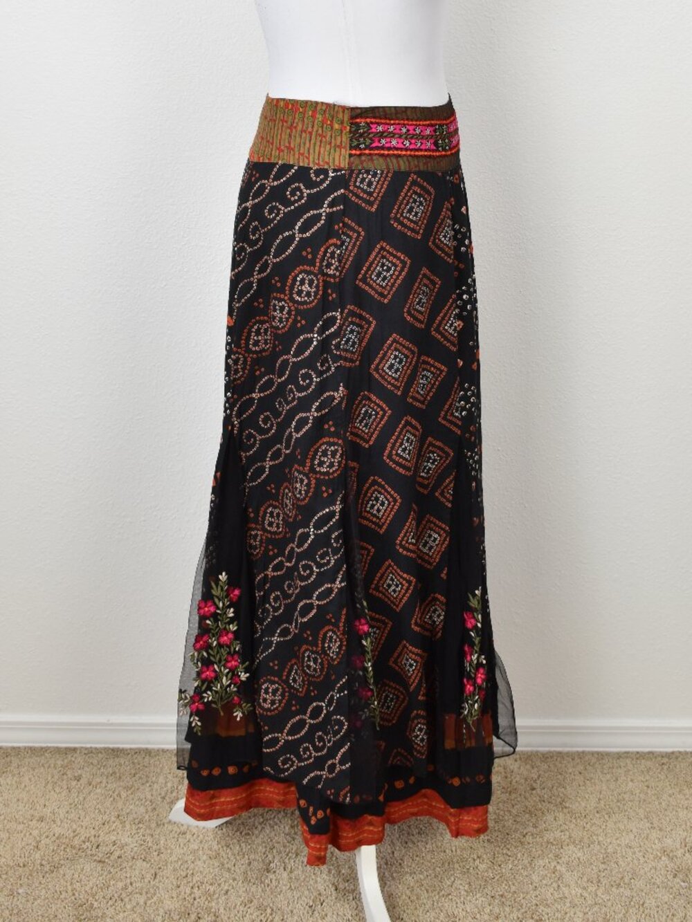 Label Ritu Kumar Maxi Skirt - 1 - Picture 7 of 10